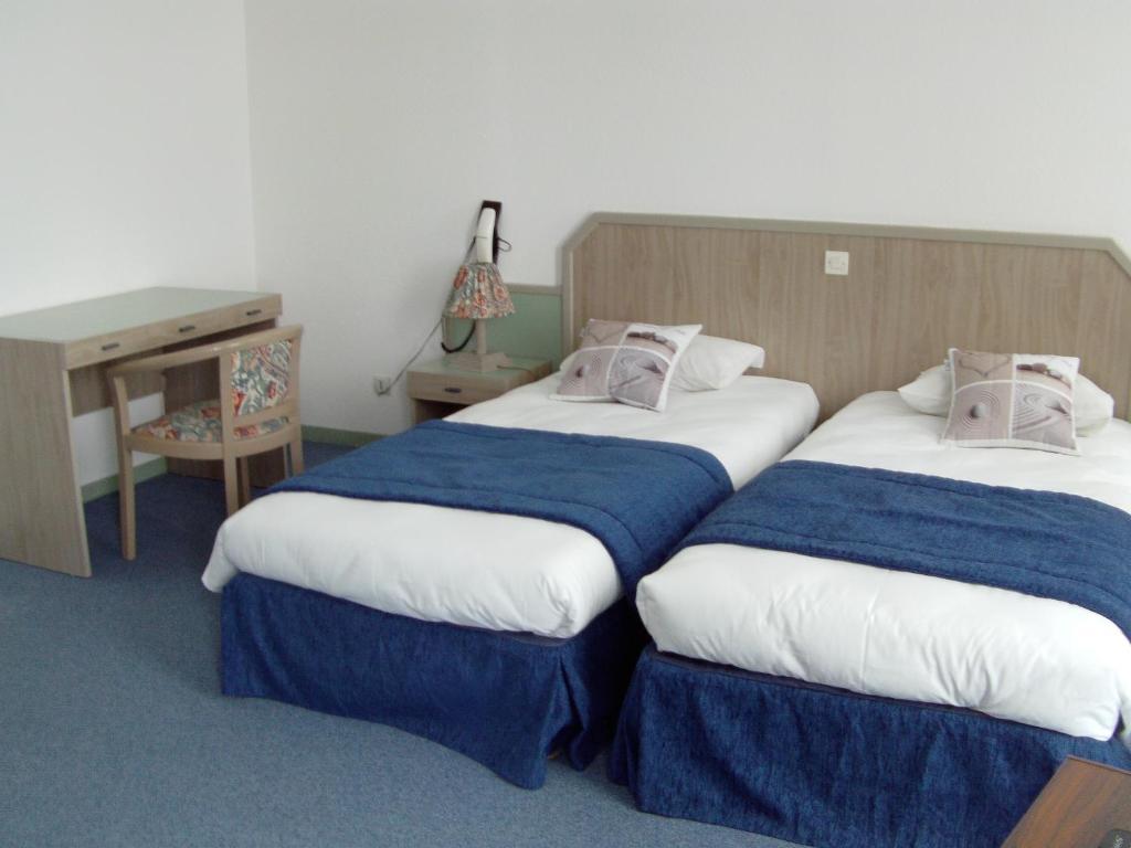 Le Grand Hotel Cherbourg-en-Cotentin Room photo